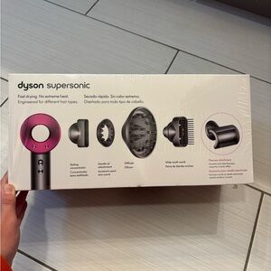 BRAND NEW Dyson Supersonic Hair Dryer Fuschia